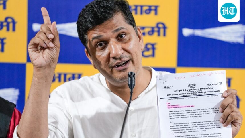 aap-alleges-mla-‘kidnapped’-by-police-in-‘plain-clothes’-for-raising-issue-of-sanitation-worker’s-death