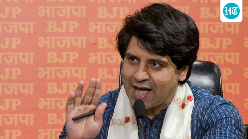 shehzad-poonawalla-rules-out-congress-return,-sets-cheeky-condition-involving-gandhi-family