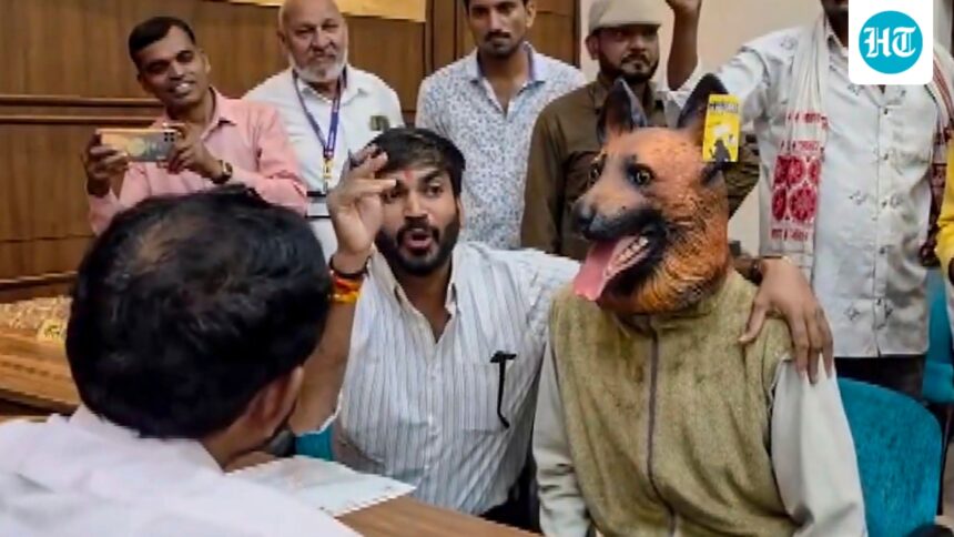 ‘we-are-being-defamed’:-man-who-became-dog-to-protest-over-stray-menace-in-mp’s-khandwa
