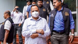 delhi-court-sends-aap’s-satyendar-jain-to-14-day-judicial-custody-in-jal-board-corruption-case