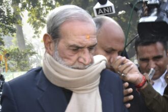 ex-congress-mp-sajjan-kumar,-jailed-in-1984-anti-sikh-riots-case,-dies-at-80:-report