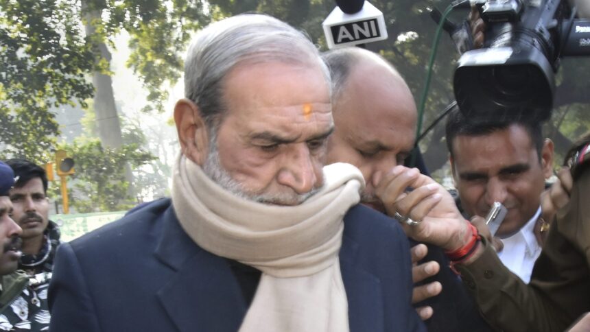 ex-congress-mp-sajjan-kumar,-jailed-in-1984-anti-sikh-riots-case,-dies-at-80:-report