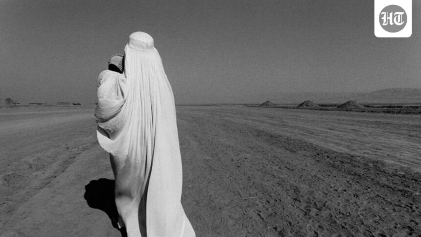 seven-time-world-press-photography-winner-to-open-show-in-india-with-kolkata-‘noir’