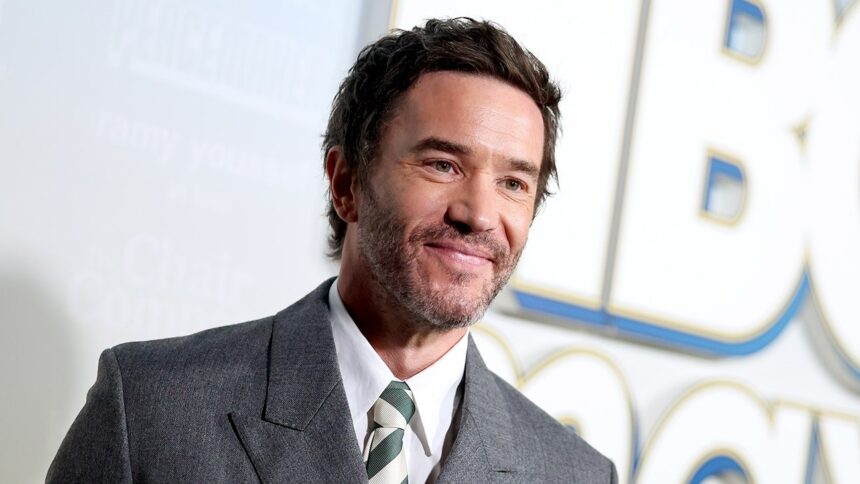 ‘task’-star-tom-pelphrey-on-finding-himself-in-his-devoted-dad-role-—-and-nearly-playing-professor-x
