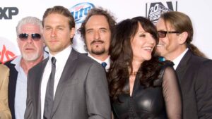 ‘sons-of-anarchy’-cast-reunites:-everything-to-know-about-charlie-hunnam’s-‘legends’