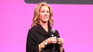 ‘freefall:-a-reckoning-for-boeing’:-everything-to-know-about-rory-kennedy’s-netflix-doc