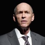 paramount-sued-by-ex-distribution-chief-chris-aronson-over-millions-of-dollars-in-pay