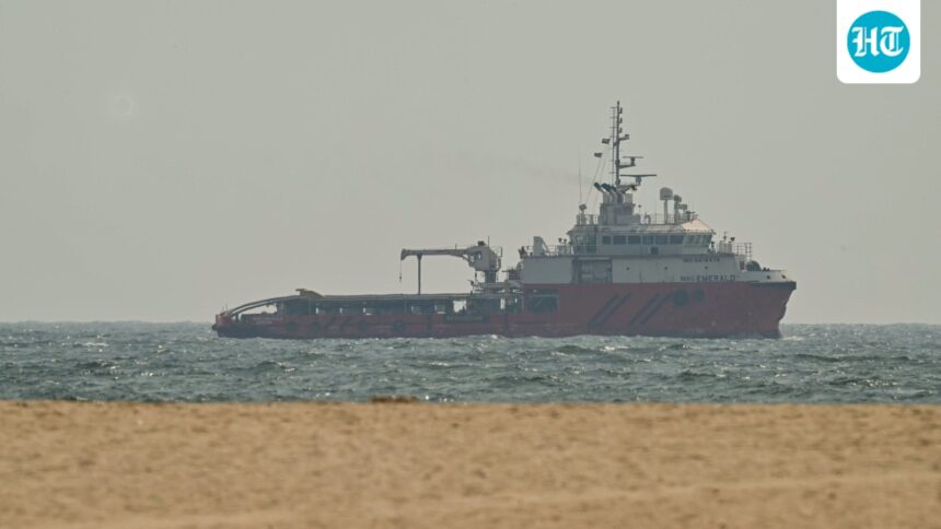 2-rescued,-search-on-for-22-after-panama-flagged-cargo-ship-sinks-in-bay-of-bengal-|-latest-updates