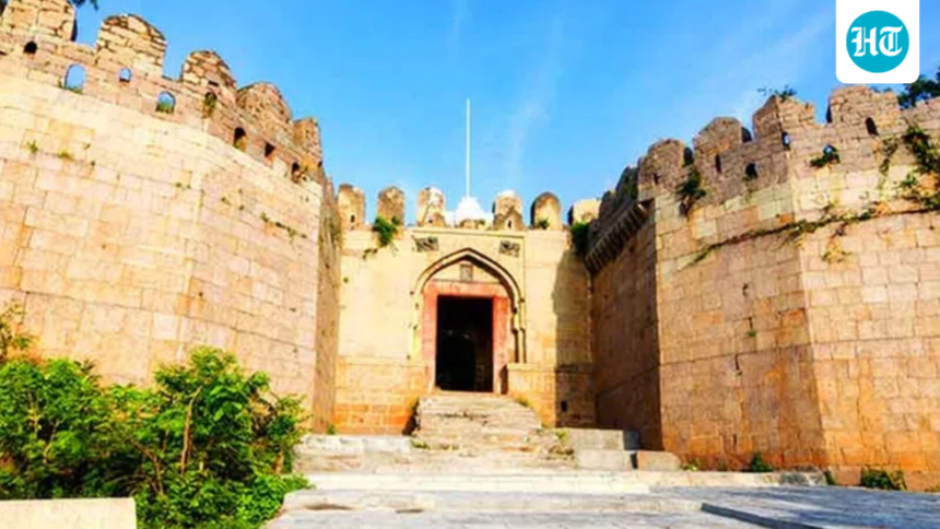 telangana-calls-for-private-parties-to-step-in-to-revive-11-historic-forts-under-ppp-model