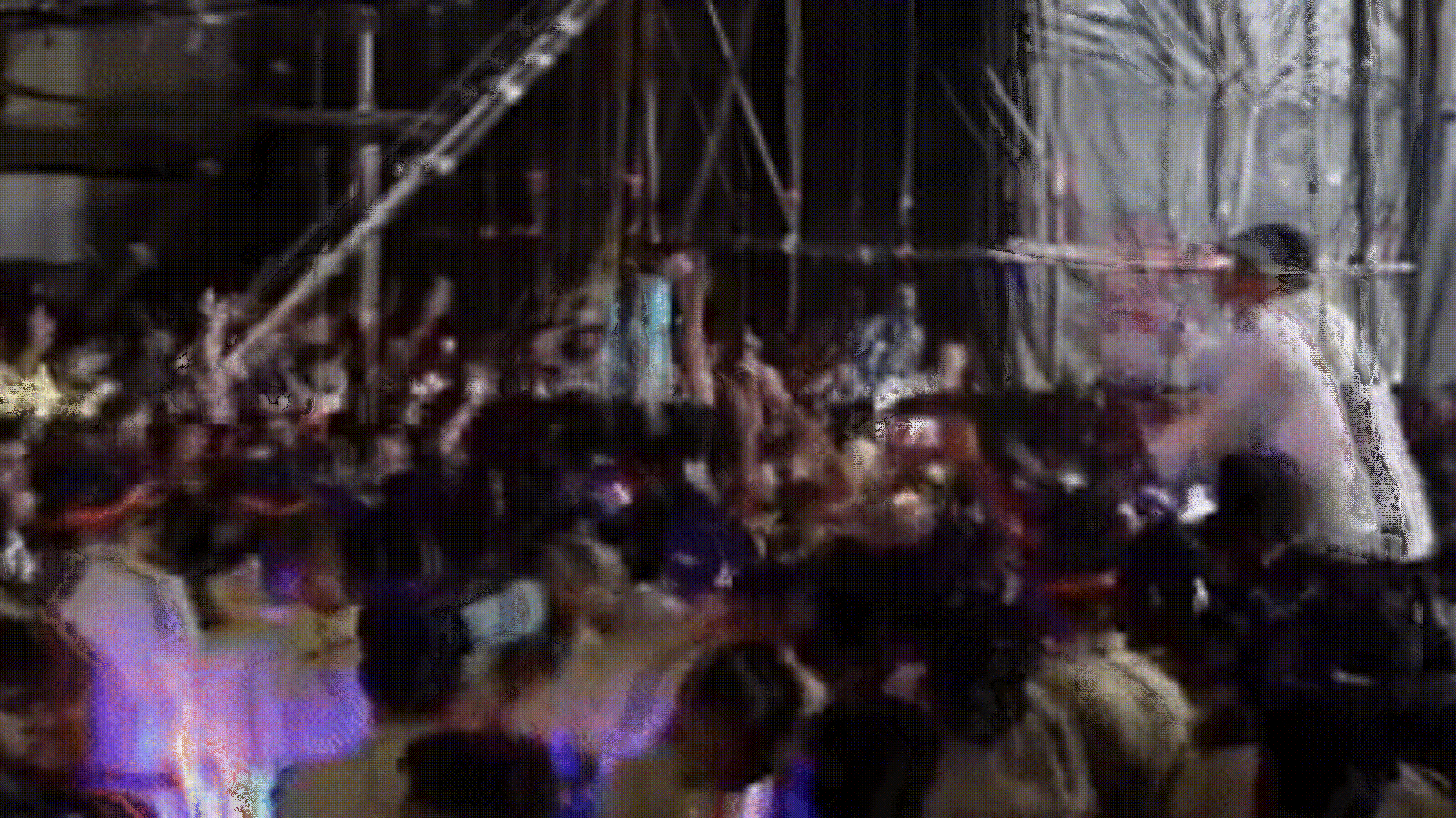 clashes-break-out-after-eggs-hurled-at-ganesh-idol-procession-in-maharashtra;-police-deployed