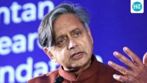 ‘disturbing’:-shashi-tharoor-flags-report-findings-on-‘conservative-values’-in-kerala’s-saudi-returnees