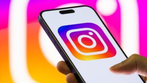 hollywood-and-social-media:-how-instagram-and-other-platforms-contribute-to-hollywood’s-popularity