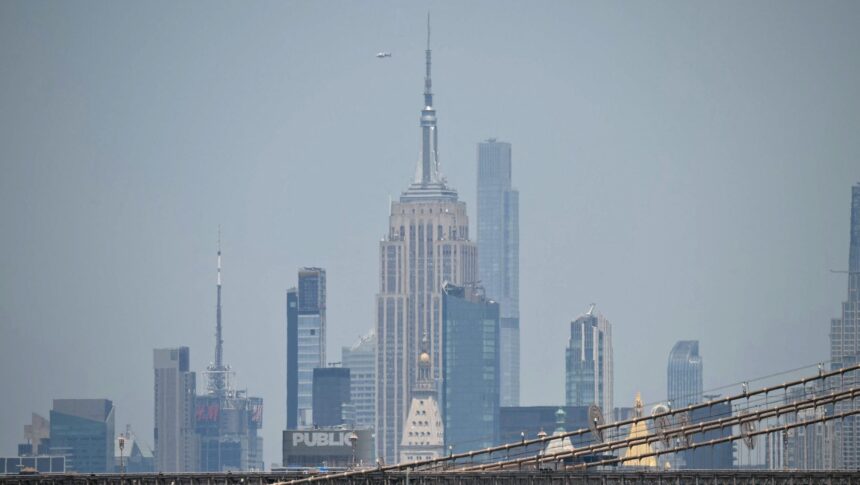 who-are-the-people-that-climbed-the-empire-state-building?
