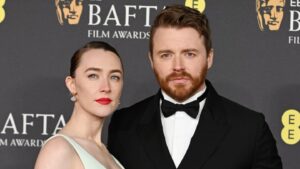 saoirse-ronan-is-“dead-serious”-about-playing-a-james-bond-villain