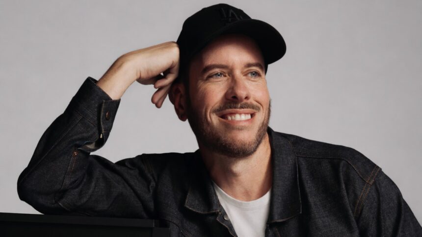 kyle-buchanan-exits-the-new-york-times,-set-to-launch-video-podcast-with-acast