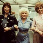 dolly-parton,-a-hollywood-treasure-who-lit-up-the-screen-with-her-authentic-self