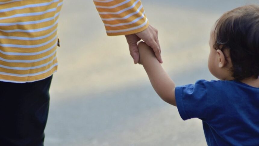 going-full-circle:-traditional-parenting-comes-back-in-style