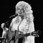 dolly-parton-was-a-staunch-lgbt-ally,-even-when-the-chips-were-down 