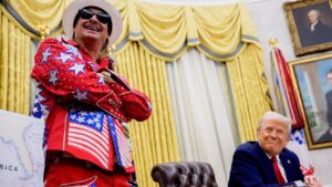 kid-rock-apache-helicopter-stunt-may-have-cost-a-four-star-general-his-job