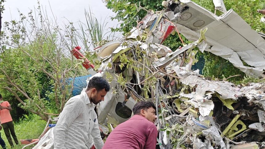 pilot-killed,-another-injured-as-training-aircraft-crashes-in-kanpur