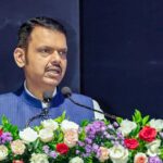 maharashtra’s-auto,-cab-drivers-to-get-one-year-to-learn-marathi,-says-cm-fadnavis