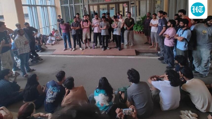 iit-delhi-forms-new-panel-to-probe-student’s-suicide-after-previous-committee-head-recuses