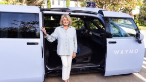 martha-stewart-teams-up-with-waymo-in-ojai,-slams-old-school-taxis-as-a-“horrible-experience”-(exclusive)