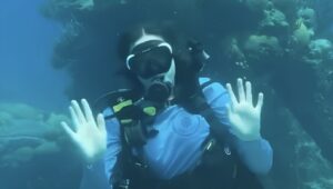 kathie-lee-gifford-pays-it-forward,-shines-spotlight-on-16-year-old-ocean-advocate-avery-fisher