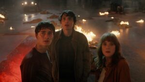 inside-the-halloween-horror-nights-‘stranger-things’-house-and-epic-effort-to-bring-the-duffer-brothers’-world-to-life