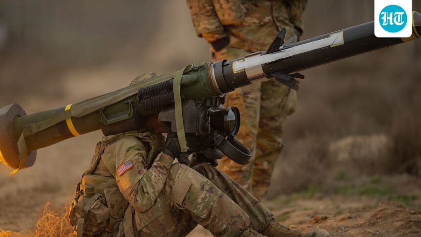 javelin-missile-explained:-how-anti-tank-system-india-is-buying-uses-‘fire-and-forget’-tech-to-destroy-armoured-targets