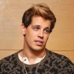 where-is-milo-yiannopoulos-from?-why-he-was-detained-by-ice