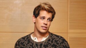 where-is-milo-yiannopoulos-from?-why-he-was-detained-by-ice