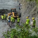 retired-bengal-couple-returns-from-nepal,-recounts-narrow-escape