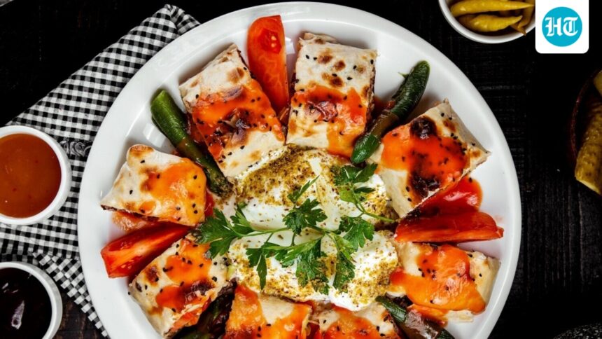 zomato-bans-analogue-paneer-on-its-platform,-asks-restaurants-to-switch-to-dairy