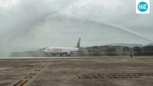 saudi-delhi-air-india-express-flight-makes-emergency-landing-after-‘bomb’-note-found-in-lavatory