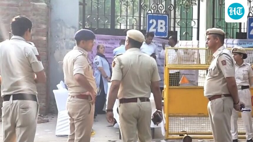 2-bihar-teachers-dismissed-after-fir-alleges-they-sexually-assaulted-student,-recorded-clips