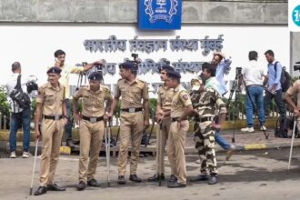 why-is-iit-bombay-on-boil?-a-suicide,-protests,-a-professor-in-focus,-divided-faculty