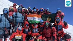 indo-tibet-border-force-scales-24,100-foot-mt-abi-gamin,-unfurls-tricolour-at-summit