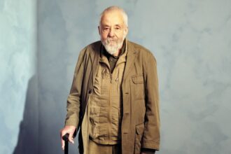 mike-leigh-explains-why-“it’s-more-than-probable”-that-‘tender-loving-care’-is-his-final-film