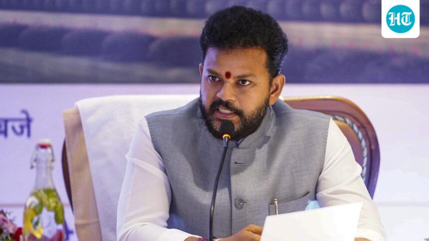 govt-overhauls-airport-transit-system-in-hub-and-spoke-model-after-lapse:-naidu