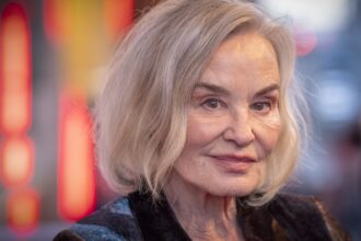 virginia-film-fest:-jessica-lange-set-for-visionary-award,-live-taping-of-thr’s-‘awards-chatter’-podcast-(exclusive)