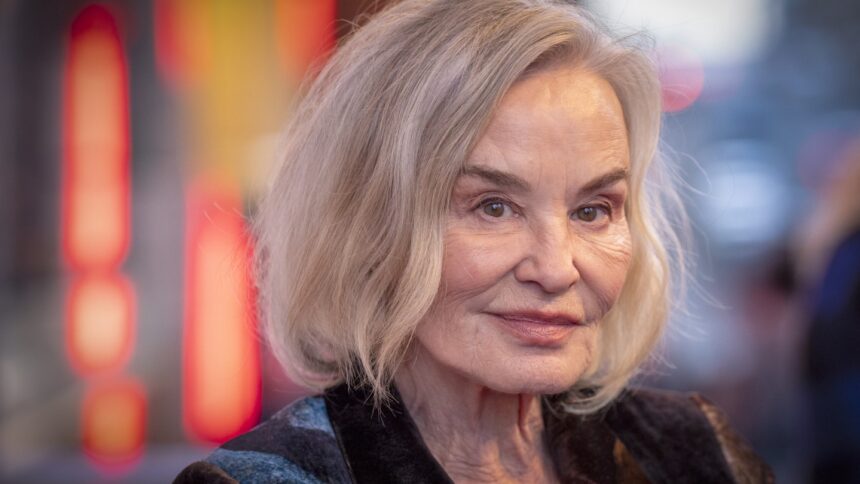 virginia-film-fest:-jessica-lange-set-for-visionary-award,-live-taping-of-thr’s-‘awards-chatter’-podcast-(exclusive)