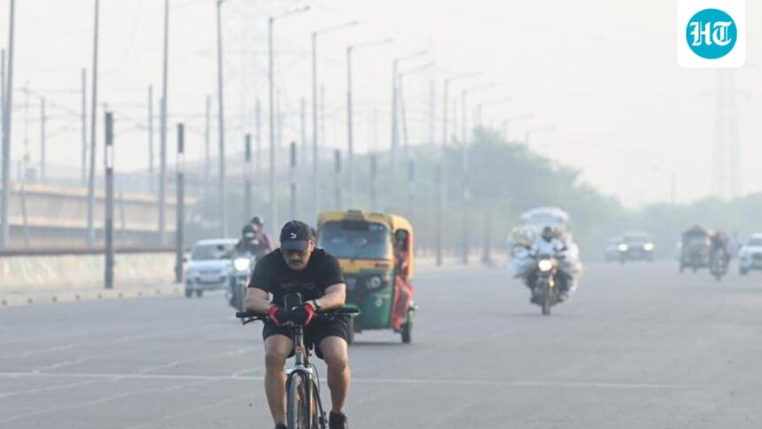 delhi’s-aqi-begins-to-worsen-as-winter-pollution-cycle-nears