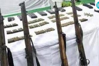 three-maoists-surrender-in-bankura-with-ak-47,-insas-rifles:-west-bengal-police