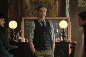 who-is-devon-sawa?-5-things-to-know-about-the-‘coven-academy’-star-who-captured-hearts-in-‘casper’