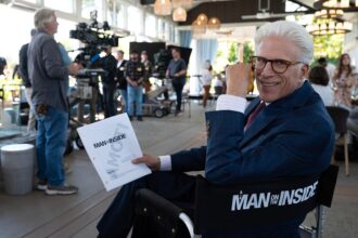 ‘a-man-on-the-inside’-ending-with-season-3-at-netflix