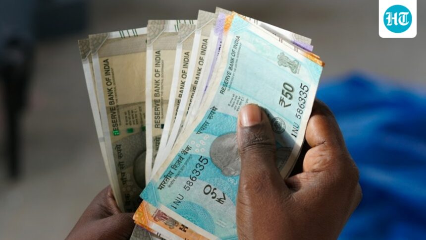 central-govt-employees-to-be-paid-early-this-month-ahead-of-bank-strike:-check-details