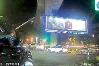 mother-daughter’s-car-smashed-on-gurugram-stretch-where-biker-sia-chauhan-was-rammed
