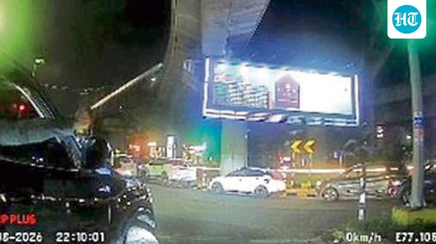 mother-daughter’s-car-smashed-on-gurugram-stretch-where-biker-sia-chauhan-was-rammed