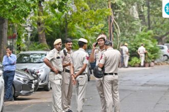 two-du-students-allegedly-stalked,-sexually-harassed-by-men-in-suv-in-delhi